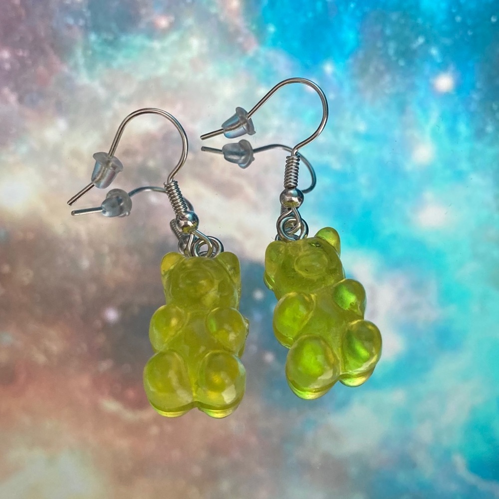 ❤️2/$10 yellow gummy bear resin earrings!